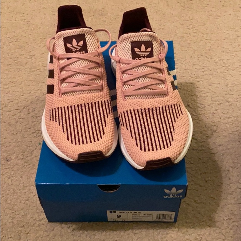 Adidas Swift Run